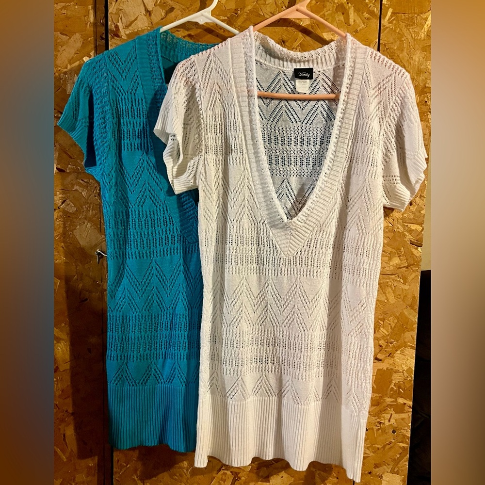 White and Teal Knit V-Neck Dresses